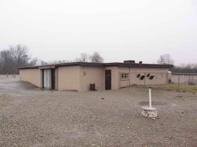 Skyborn Drive-In - 2006 Photo (newer photo)